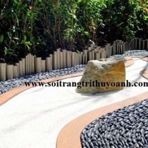 Sỏi đen bóng trang trí tiểu cảnh sân vườn thêm phần đẹp hơn