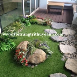 Tô điểm cho tiểu cảnh ban công bằng sỏi đen tự nhiên